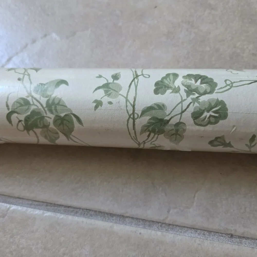 Brunschwig & Fils Vintage Ashendon wallpaper 14704-06 Morning Glory Wines 1 roll